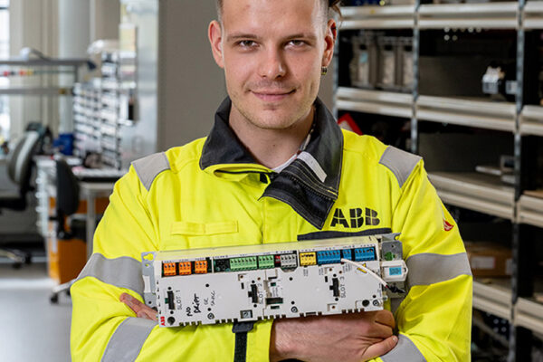 Anton Yatskiv ABB sagedusmuundurite tehase kvaliteedianalüüsi labori juht