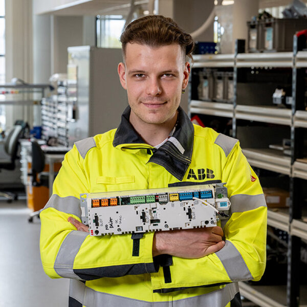 Anton Yatskiv ABB sagedusmuundurite tehase kvaliteedianalüüsi labori juht